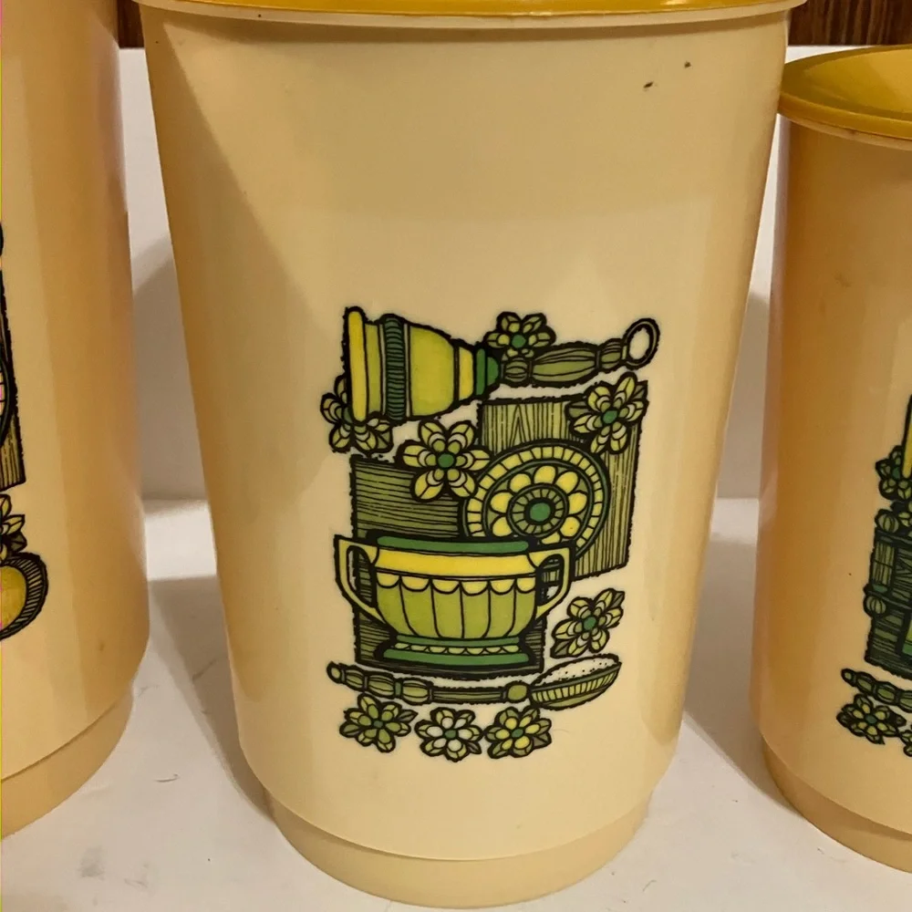 Vintage Set of 4 Nesting Kitchen Canisters Harvest Gold Plastic with Yellow Lids